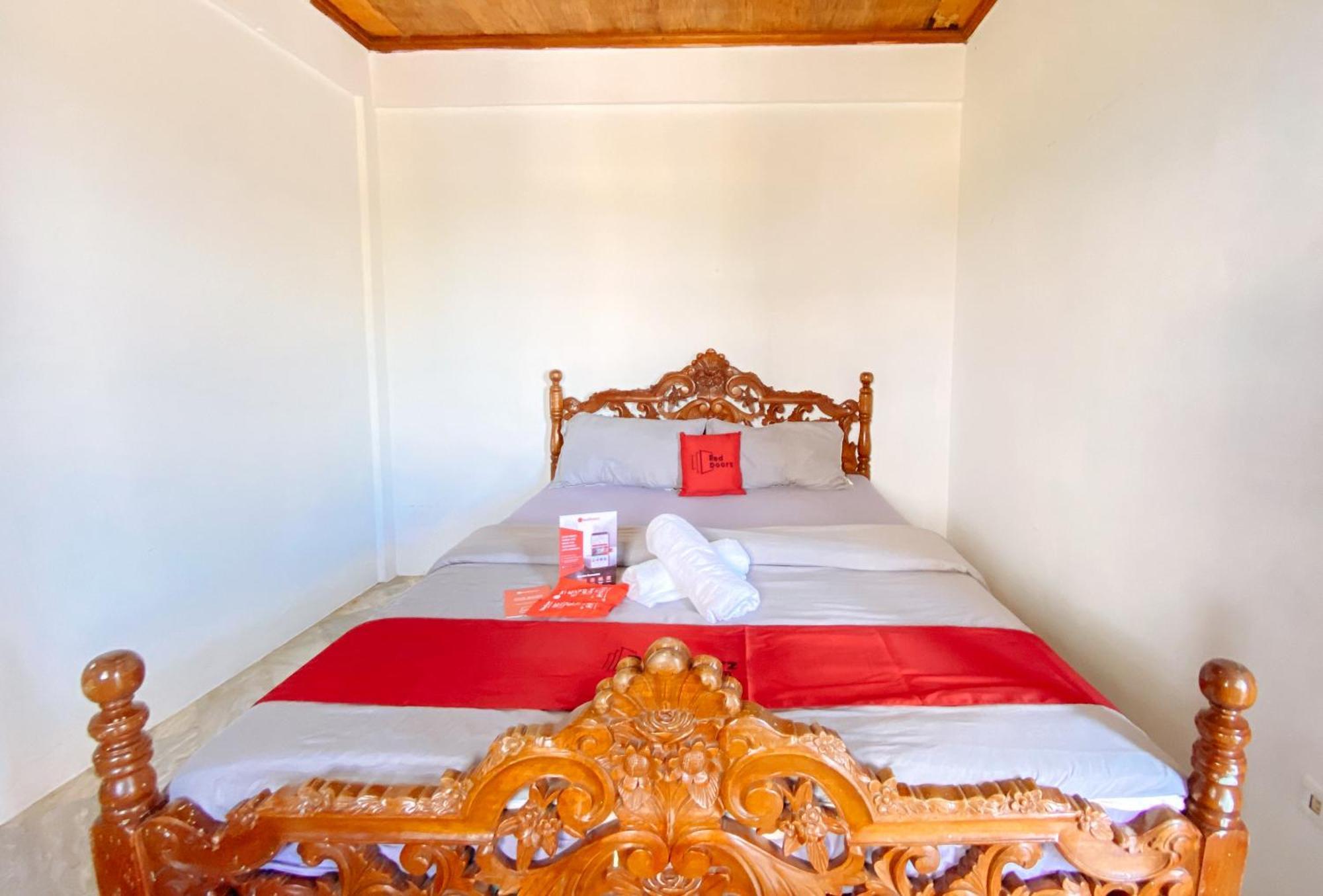 White Castle Beach Resort Iba Zambales Botolan Exterior foto
